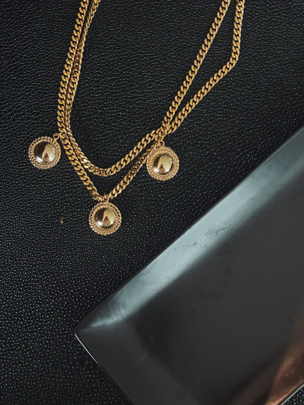 anthurium necklace ANTHURIUM NECKLACE – Eleva the Label