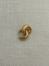 Load image into Gallery viewer, DAHLIA EAR CUFF
